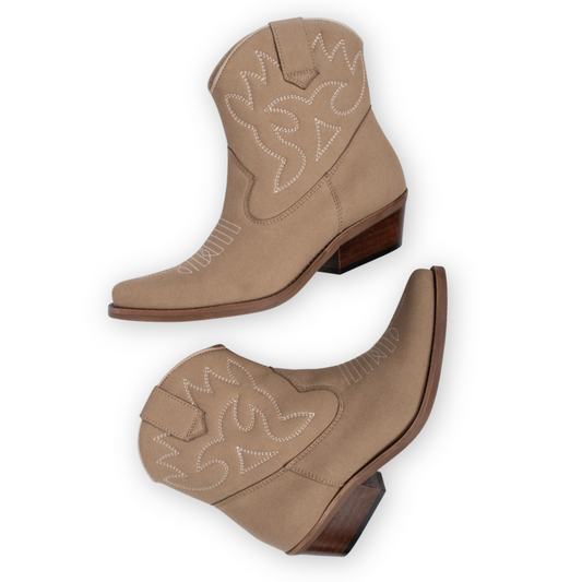 Women's Low Vegan Suede Western Boots - Sand