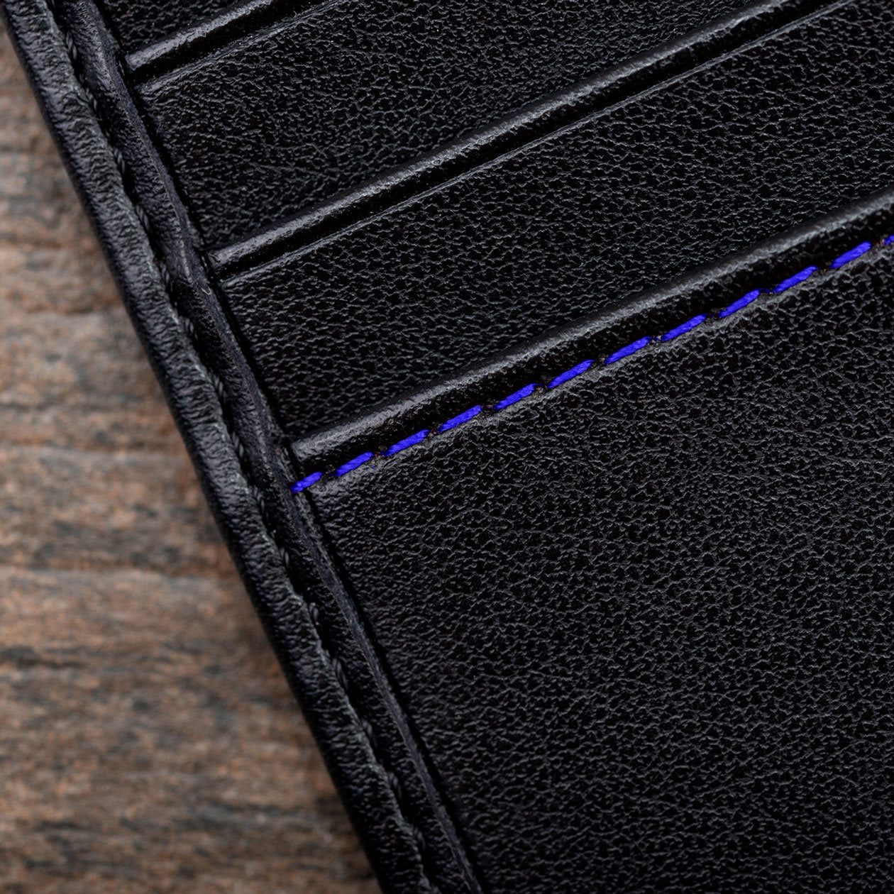 Bifold Vegan Corn Leather Wallet with Coin Pocket - Black with Cobalt