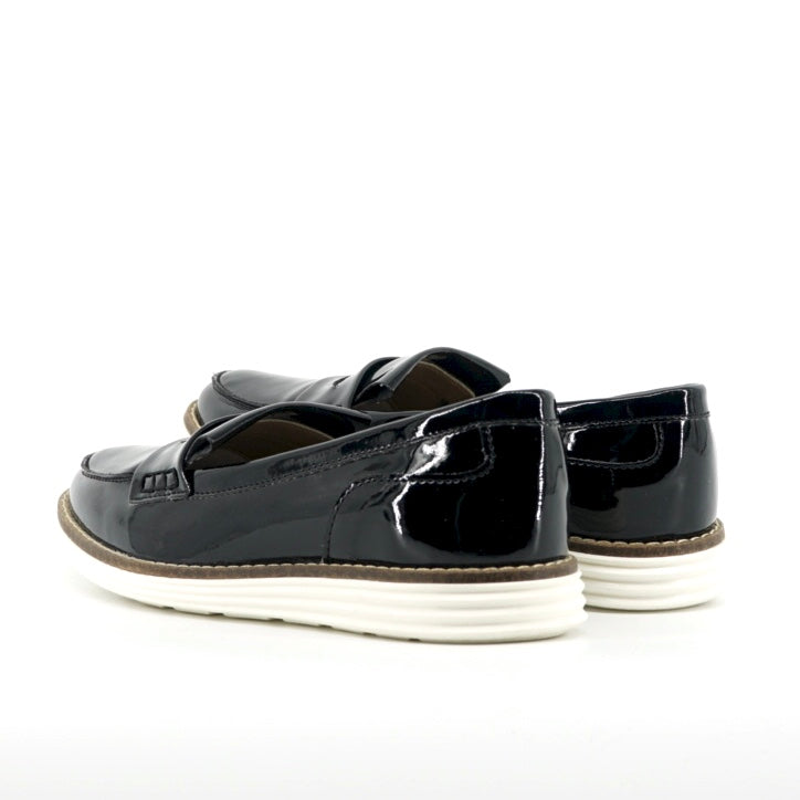 Loafers Patent Black - The Grinning Goat