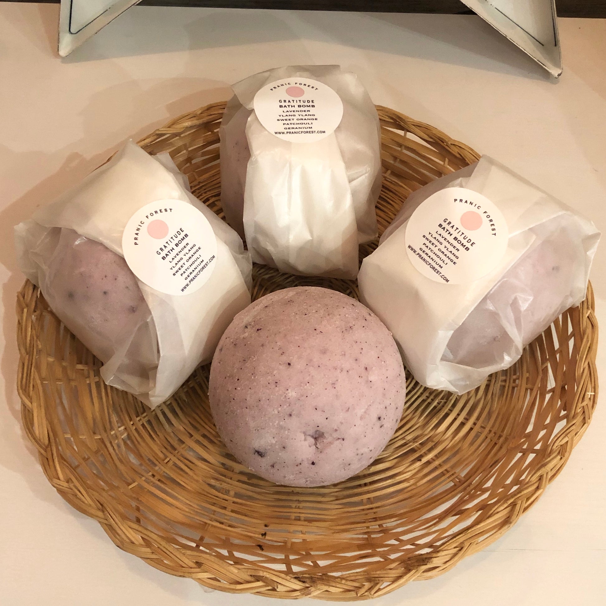 Gratitude Luxury Bath Bomb